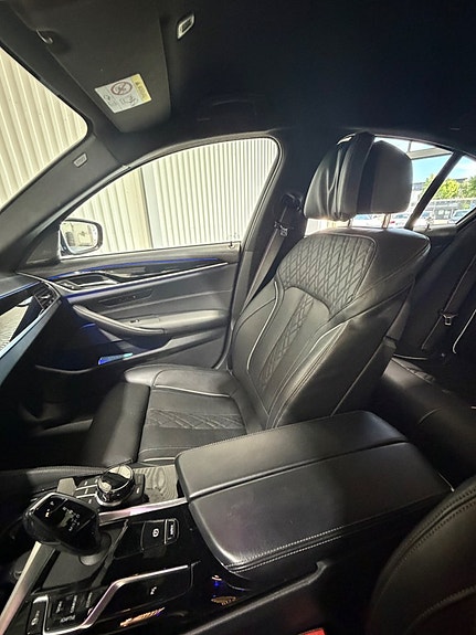 BMW M550i 13 of 23
