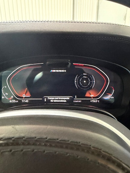 BMW M550i 23 of 23