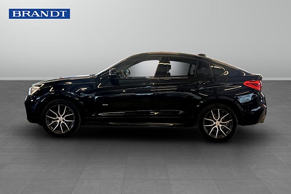 BMW X4 3 of 9