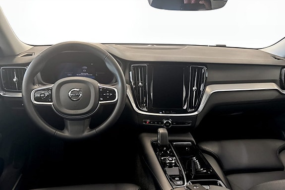 Volvo V60 4 of 5
