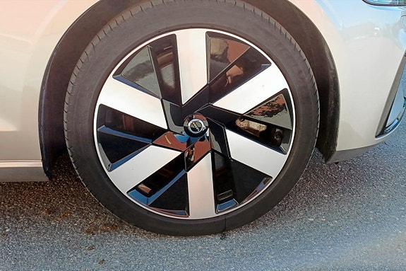 Volvo V60 10 of 13