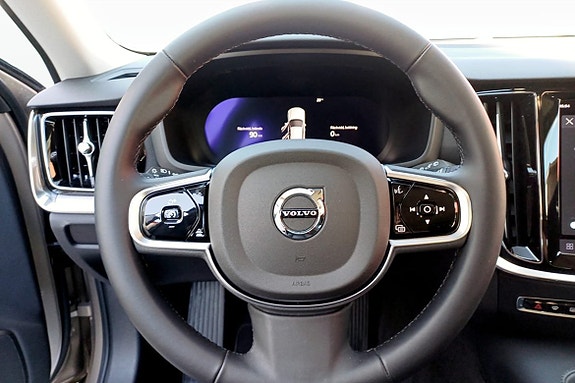 Volvo V60 7 of 13