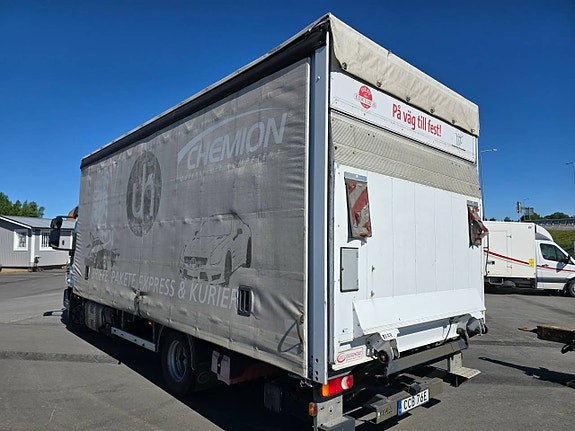 Iveco Eurocargo 75 E16 3 of 12