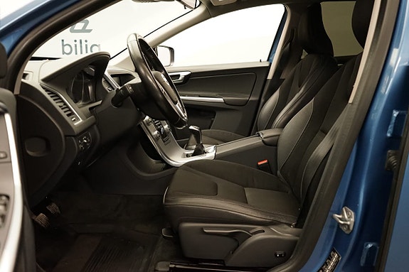 Volvo XC60 4 of 17