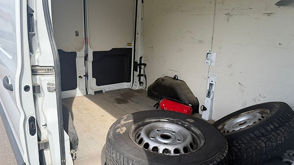 Ford Transit 7 of 10