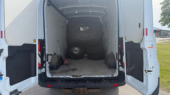 Ford Transit 10 of 10