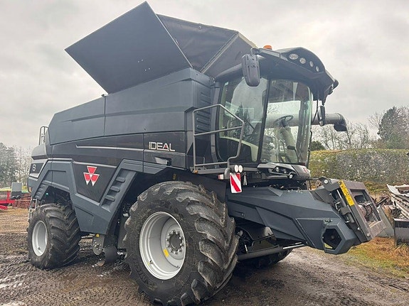 Massey Ferguson Ideal T8 2 of 5