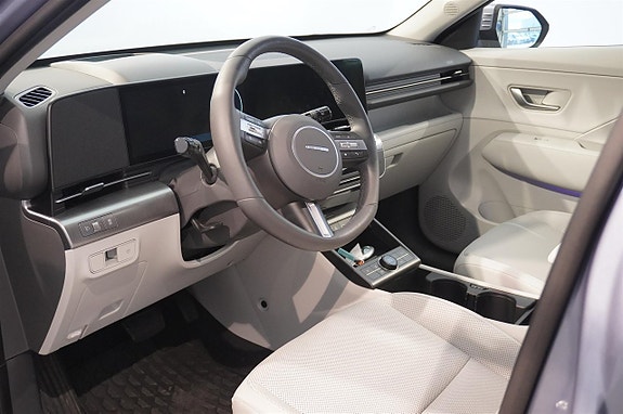 Hyundai Kona 8 of 18