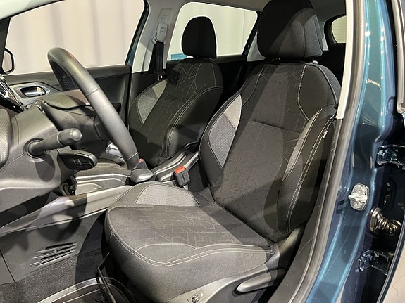 Peugeot 2008 7 of 13