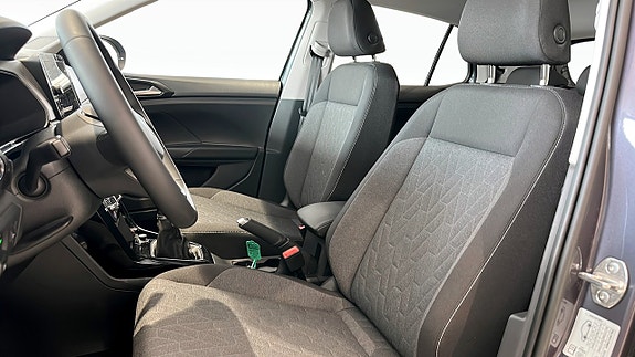 Volkswagen T-Cross 8 of 12