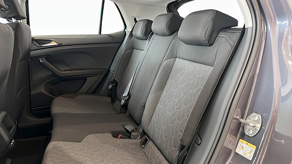 Volkswagen T-Cross 11 of 12