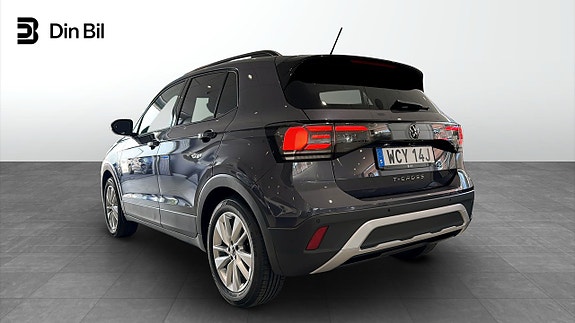 Volkswagen T-Cross 3 of 5