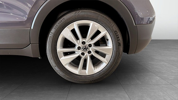 Volkswagen T-Cross 6 of 12