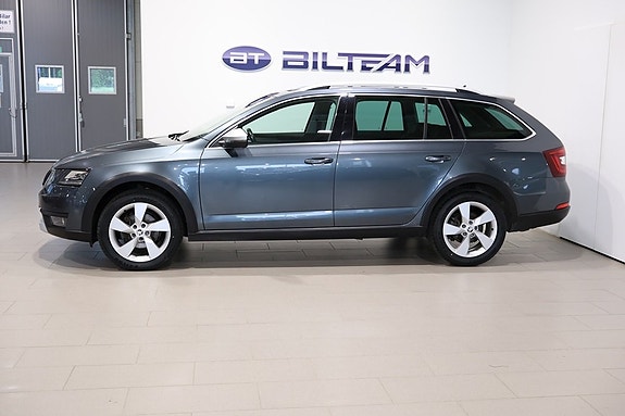 Skoda Octavia 2 of 5