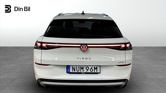 Volkswagen T-Roc 5 of 12
