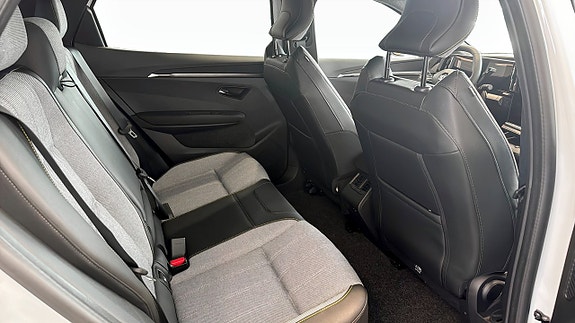 Renault Scenic E-Tech 5 of 5