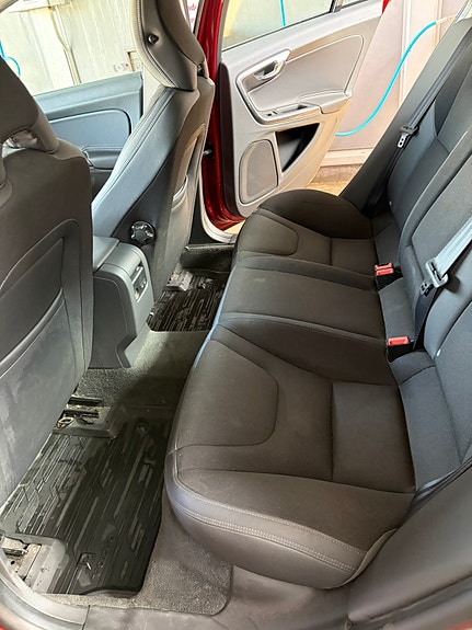 Volvo S60 9 of 12