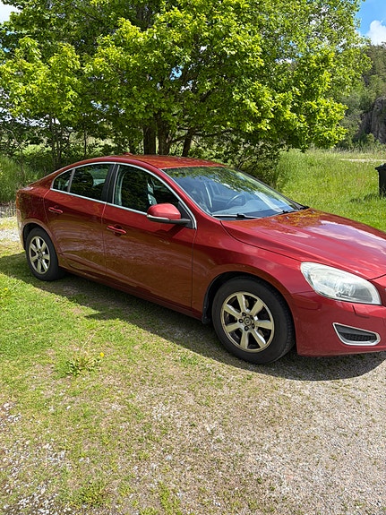 Volvo S60 6 of 12