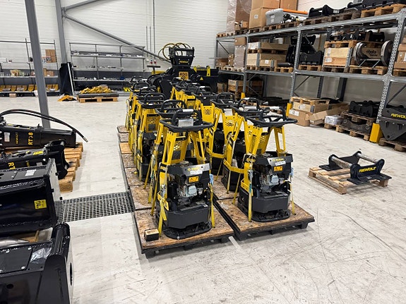 Rundpaddor BOMAG BR95 finns på lager (14,900:- + moms) 2 of 3