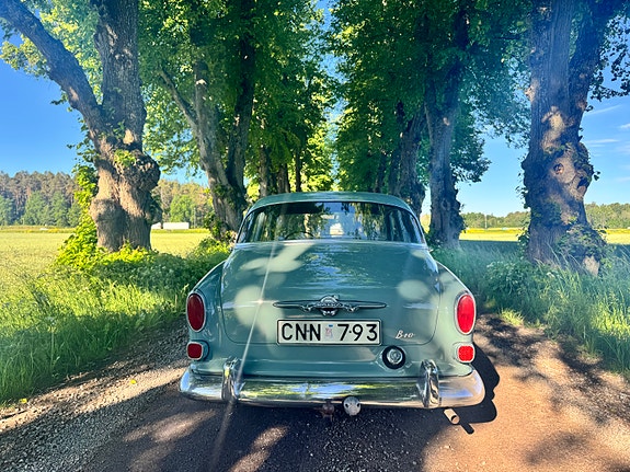 Volvo Amazon 4 of 5