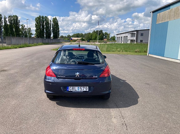 Peugeot 308 4 of 5