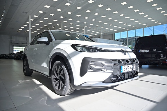 Volkswagen T-Roc 4 of 26