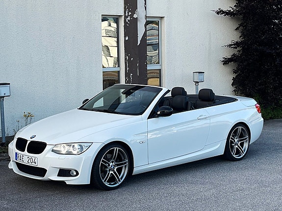 BMW 325i 2 of 5