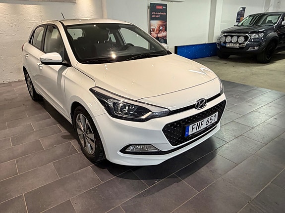Hyundai i20 3 of 5