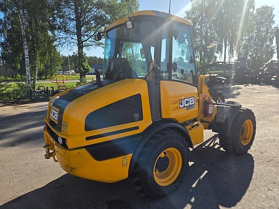JCB 407 5 of 5