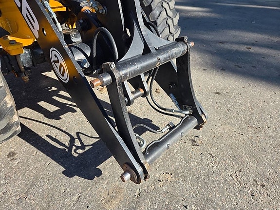 JCB 407 7 of 11