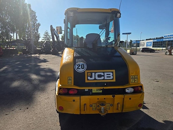JCB 407 4 of 5