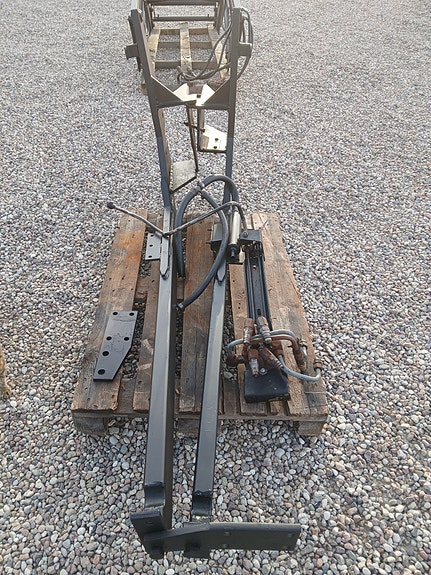 Trima lastare, 1495B,  1300P till BM 650, 800H till MF 135 240,  Fiat fästjärn 13 of 21