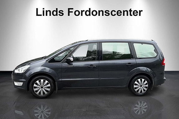 Ford Galaxy 2 of 5
