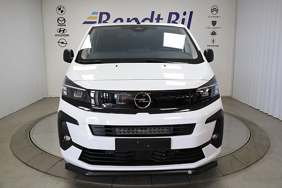 Opel Vivaro 2 of 5
