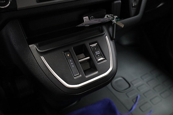 Opel Vivaro 20 of 26