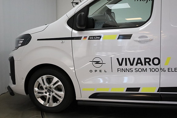 Opel Vivaro 8 of 26