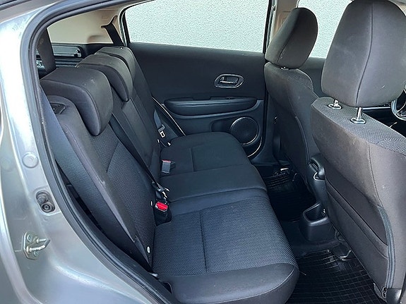 Honda HR-V 13 of 15