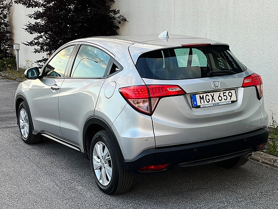 Honda HR-V 8 of 15