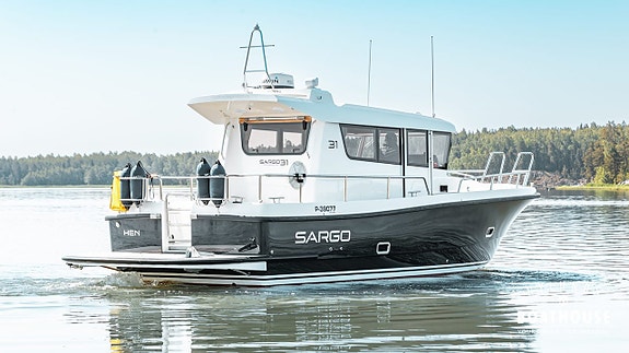 Sargo 31 | Volvo Penta D6-370 3 of 5