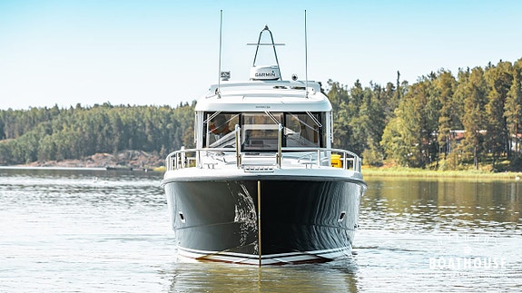 Sargo 31 | Volvo Penta D6-370 12 of 30
