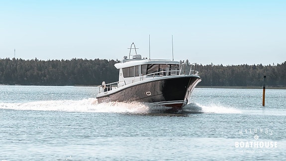 Sargo 31 | Volvo Penta D6-370 24 of 30