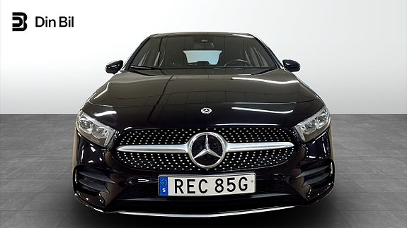 Mercedes-Benz A180 4 of 5