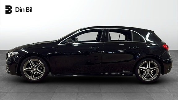 Mercedes-Benz A180 2 of 5
