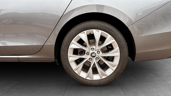 Skoda Superb 6 of 13