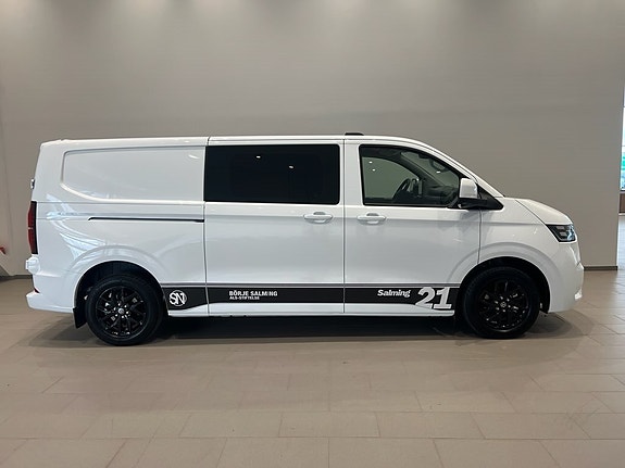 Volkswagen Transporter 2 of 5