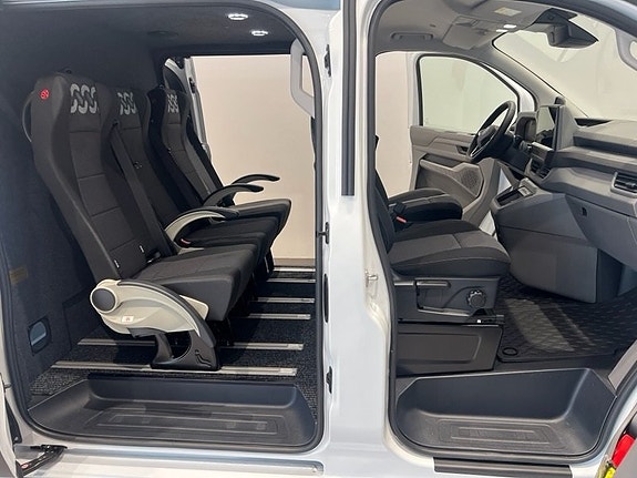 Volkswagen Transporter 8 of 11