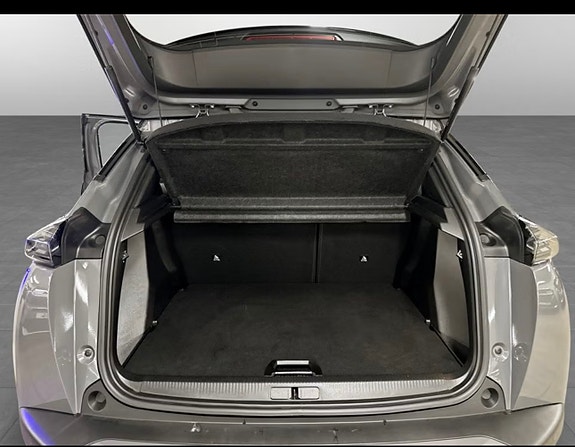 Peugeot 2008 4 of 5