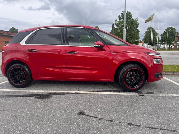 Citroen C4 Picasso 3 of 5