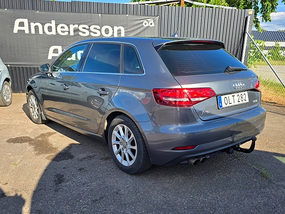 Audi A3 4 of 11