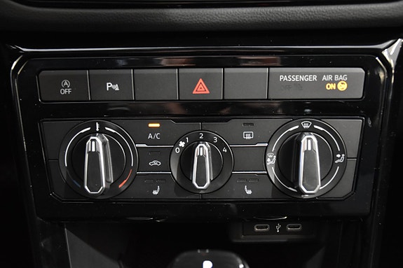 Volkswagen T-Cross 16 of 17